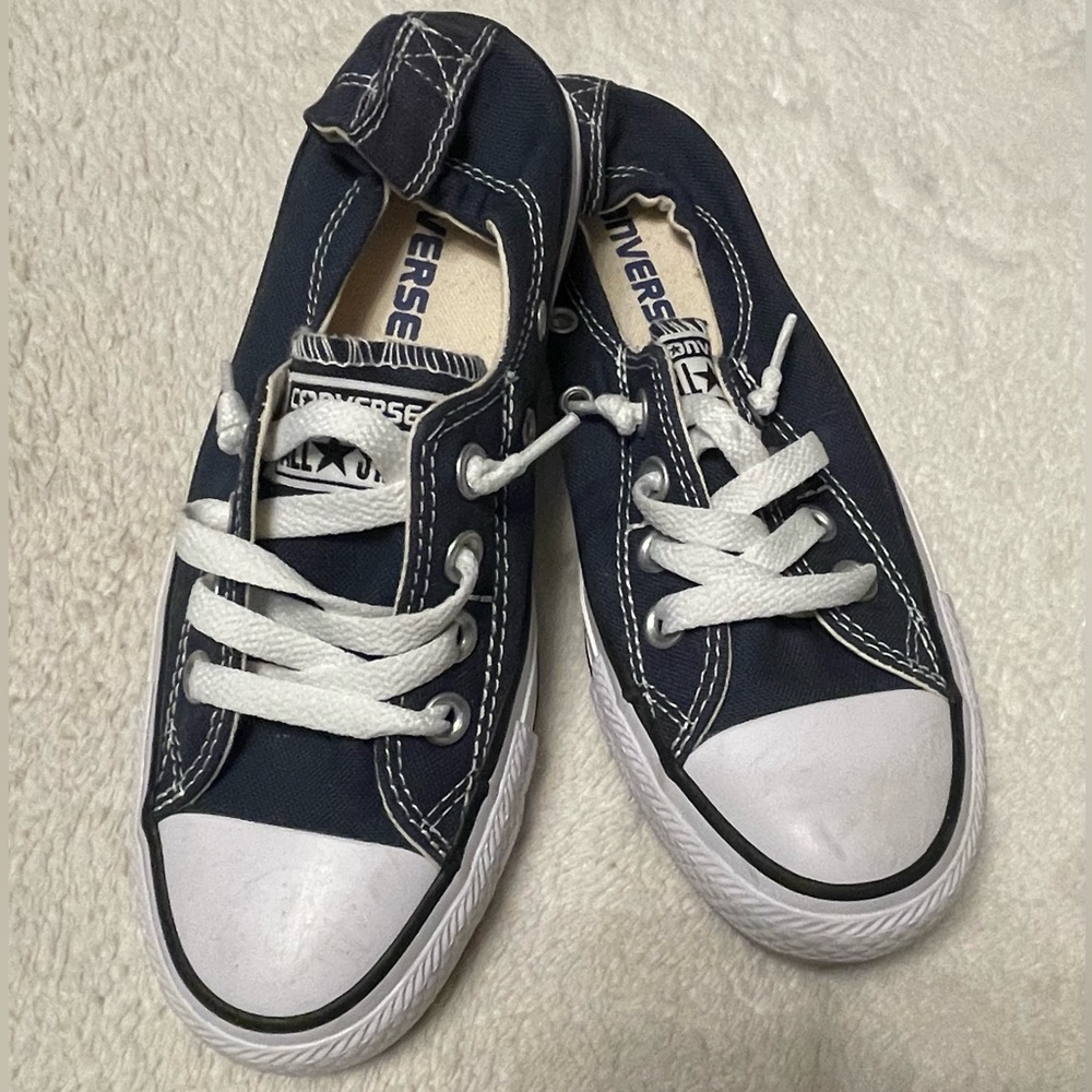 Women’s Slip On Shoreline Converse Low Tops